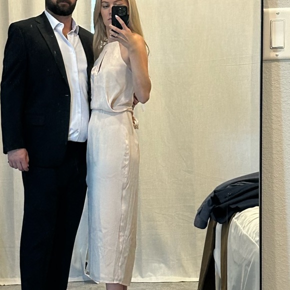 Brand new with tags! House of Harlow 1960 Milo Dress Size Medium in color Ivory - Picture 10 of 10